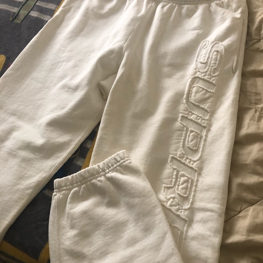 Surpreme sweatpants (white)